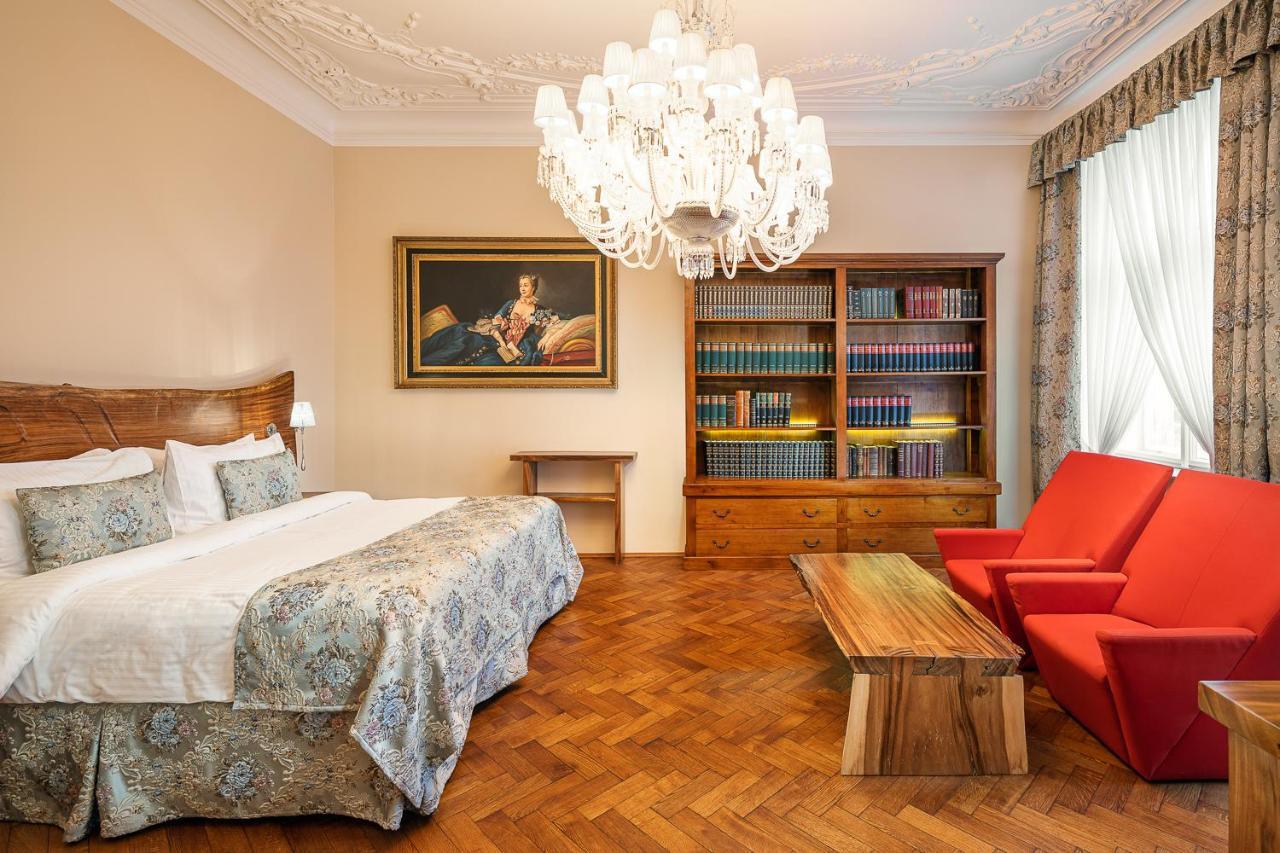 Bhg * Praha